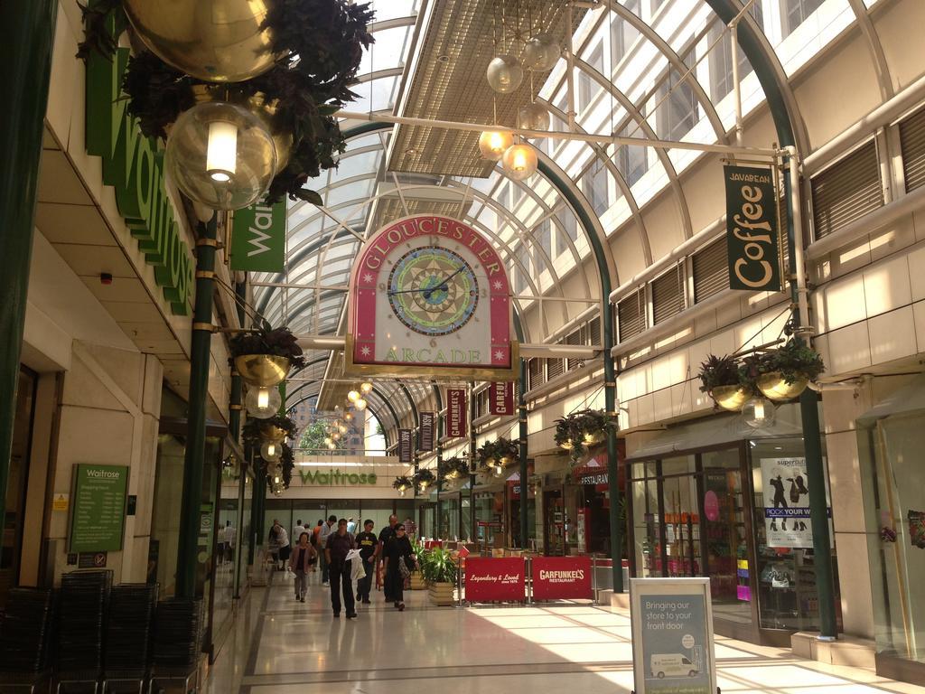 ロンドンThe Courtfield Plazaアパートメント エクステリア 写真